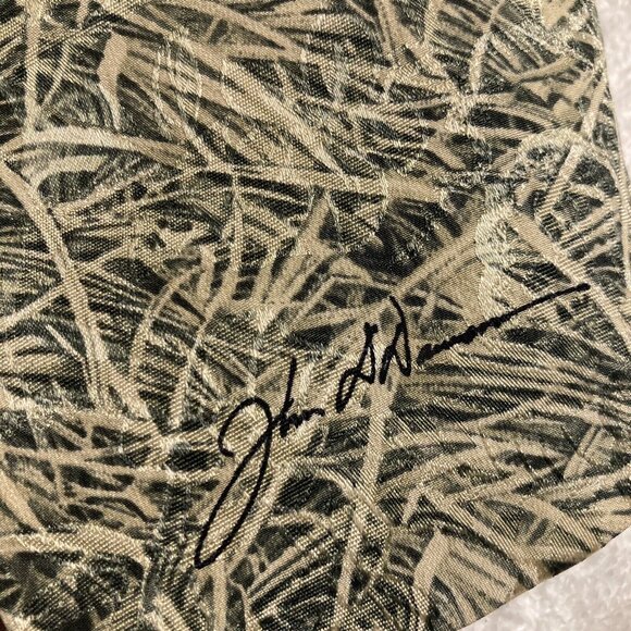 Vintage 1993 Silk Tie Endangered Species Wolves Made In United States. - Picture 4 of 7